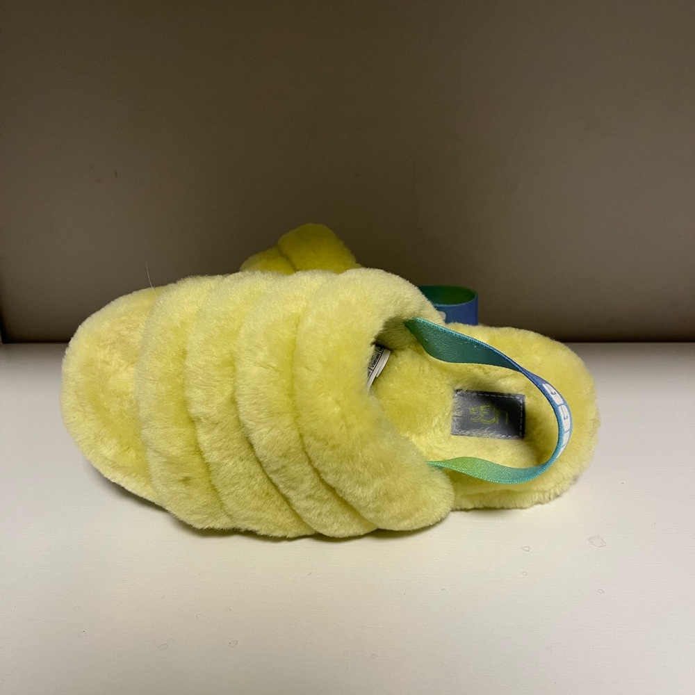 Ugg Fluff Yeah - image 4